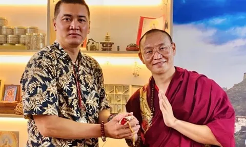 Bộ sưu tập đá Dzi cổ cỡ “khủng” của cựu tuyển thủ Nguyễn Mạnh Dũng